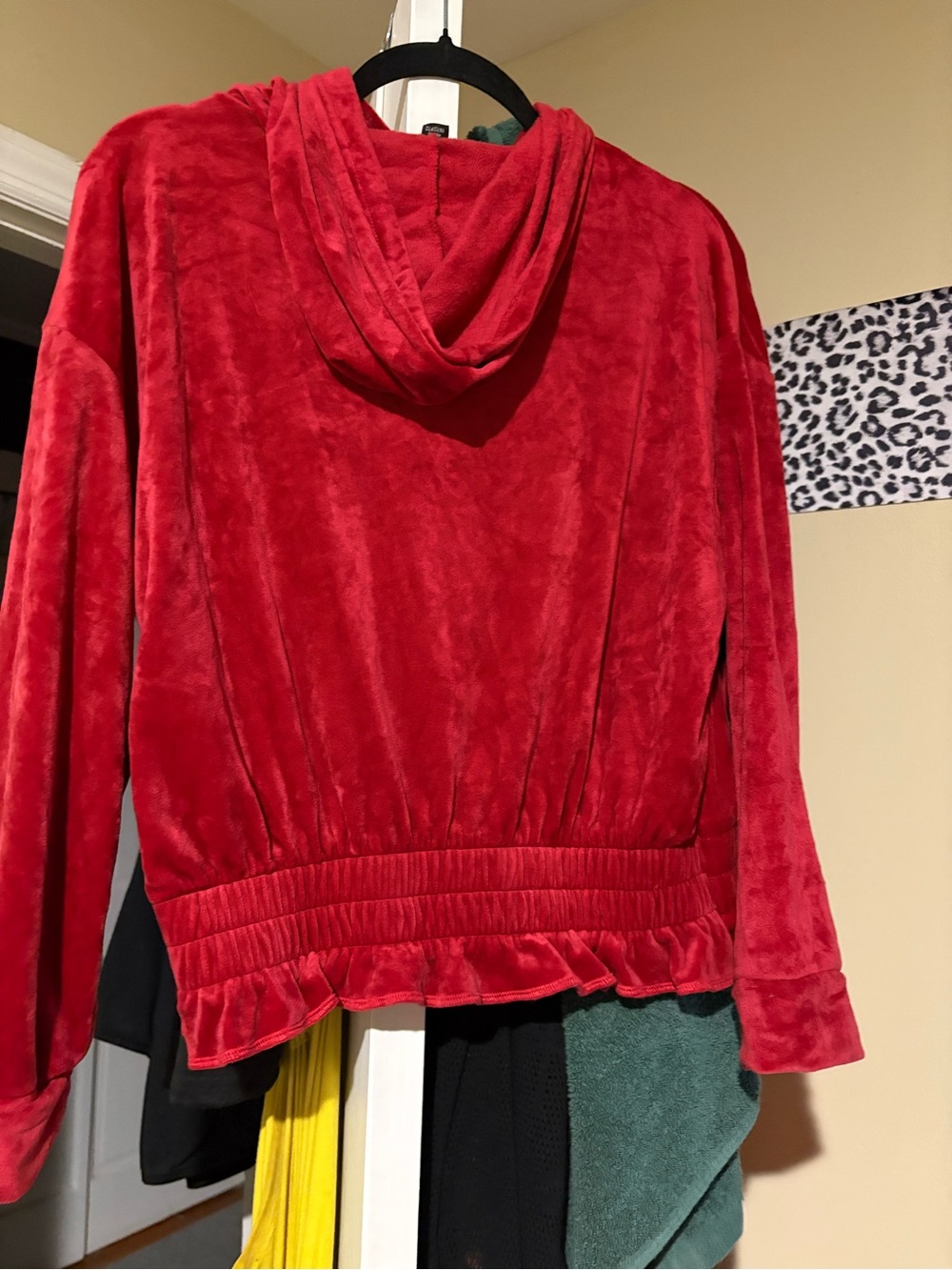 Long red waist hoodie
